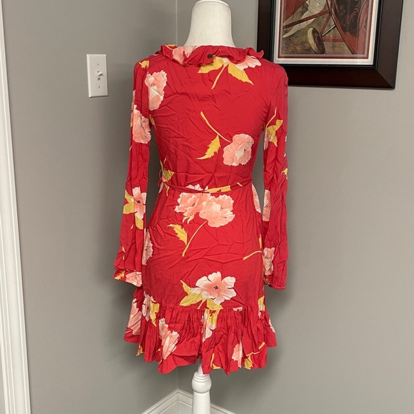 Billabong Beachy Pink Floral Ruffly Wrap Dress coral size Small vacation beach - Picture 5 of 6